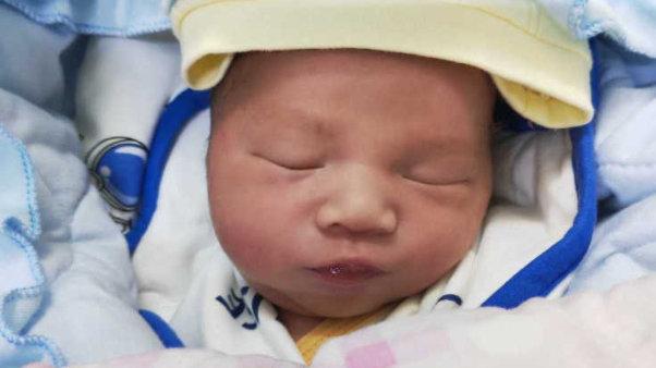 婴儿“戒断”有多可怕？很多新手妈妈吃亏，别疏忽