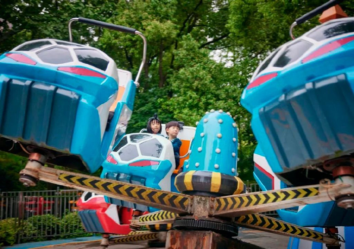 上海人民公园相亲角:"婚姻市场"里的终极鄙视链