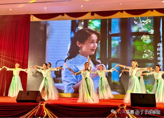 泰国副总理兼商业部部长出席上海商会第三届理事会成立庆典并致辞