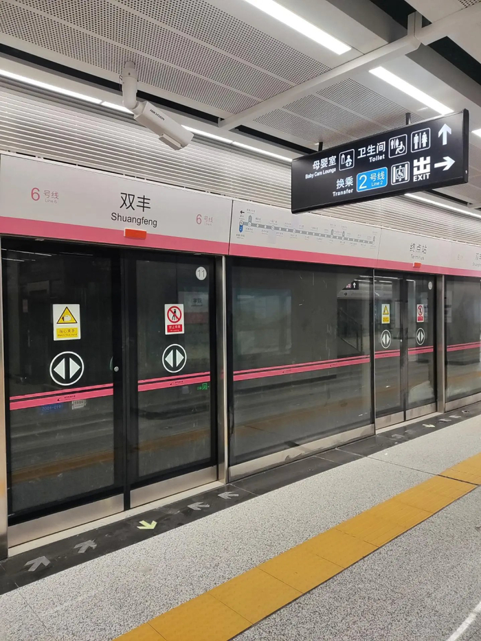 网友拍摄长春地铁6号线内部照片