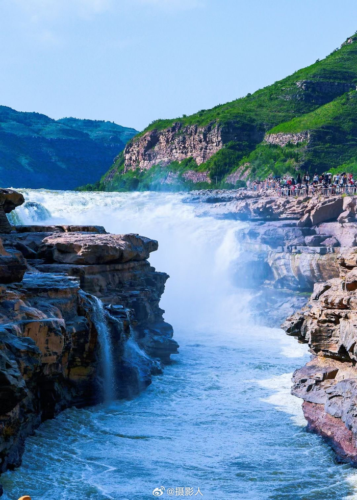 壶口瀑布,西临陕西省延安市宜川县壶口乡