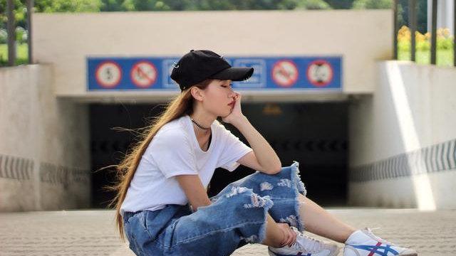 男女交往，一个女人最顶级的吸引力，就是这两个字