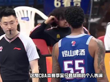 CBA最悲情个人表演：单核率队狂追20分 却输给卧底队友 | 上场