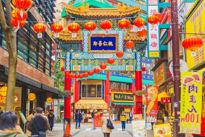 横滨中华街是亚洲最大的华人街这里是唐人街探案3的取景地……