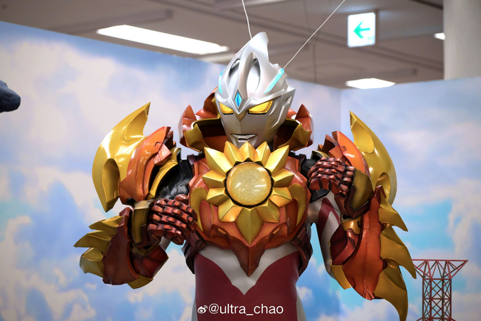 亚刻奥特曼太阳装甲调了一下色重发