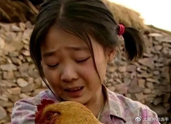 提到《暖春》这部剧,许多人对于主角小花,也就是小演员齐如意还十分有
