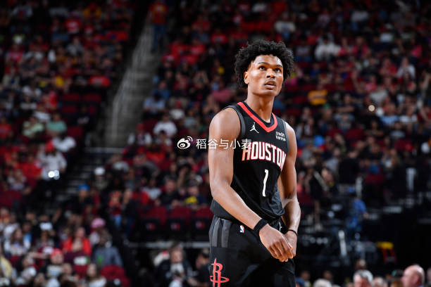 在四号位也打得有模有样,火箭也许可以让四号秀尝试多元化发展?