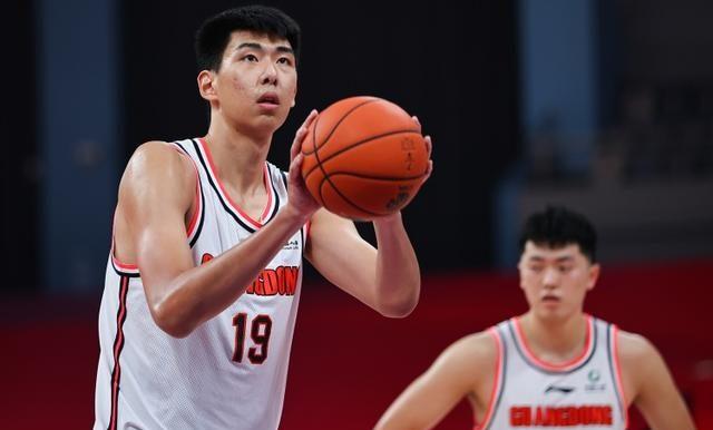 广东宏远大番薯试训nba球队,cba场均5分4篮板,网友一顿嘲讽