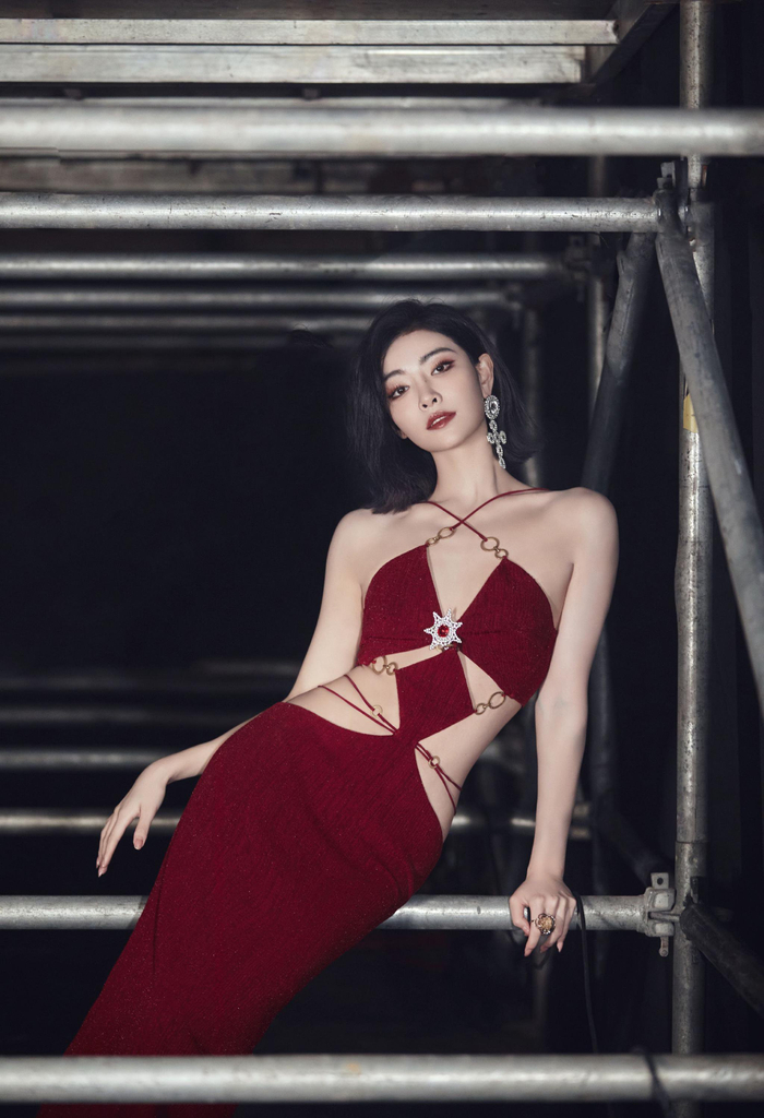 kiki许佳琪生日大片90红色紧身辣妹ki|许佳琪|辣妹|紧身_新浪新闻