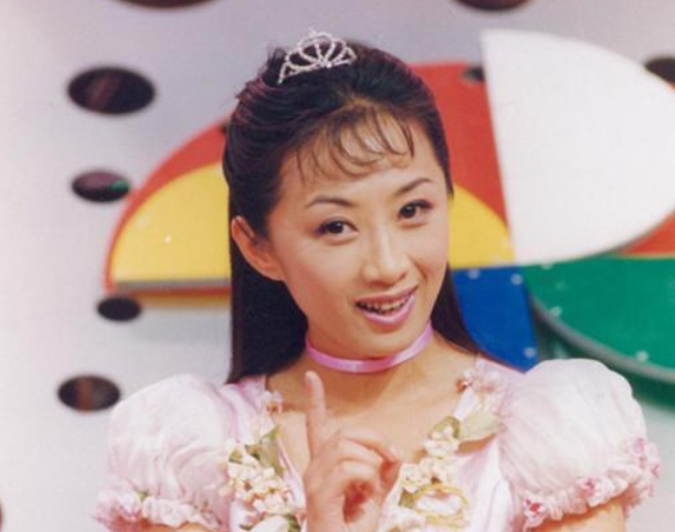 22,曾媛(1975年吉林省吉林市籍主持人,主持1998年中央电视台春节联欢