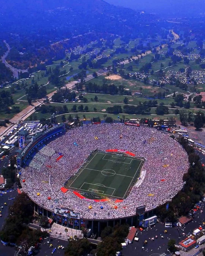 世俱杯球场丨经典的玫瑰碗