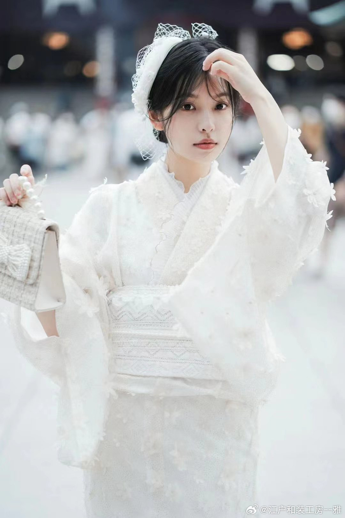 樱花妹一日体验卡 蕾丝和服真的好好看!