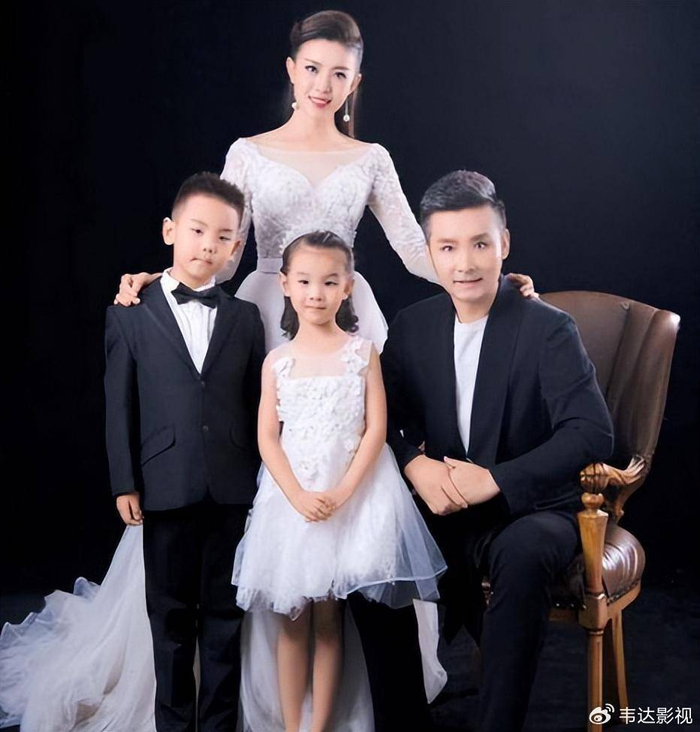 刘和刚:农村小子娶世界小姐,成名不忘本报恩乡亲,跪谢蒋大为|母亲