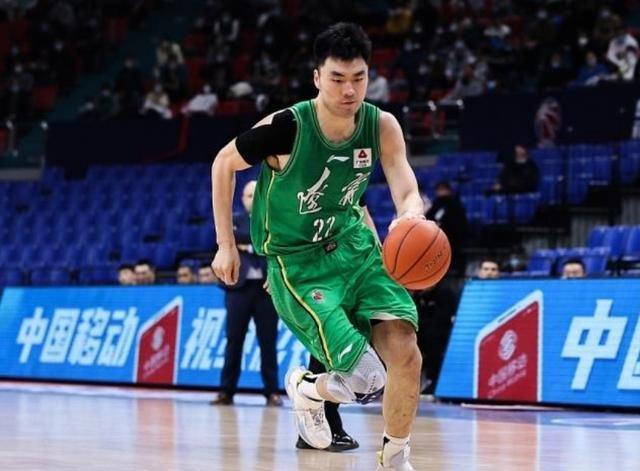 8胜0负,辽宁独一档,李晓旭越老越妖,乌戈甩杨鸣几条街!|李晓旭|乌戈|