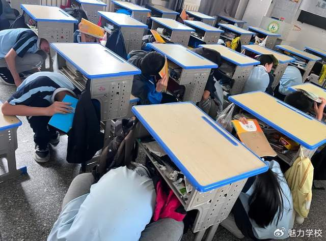 十堰龙泉黄冈学校开展防震应急演练,筑牢校园安全防线