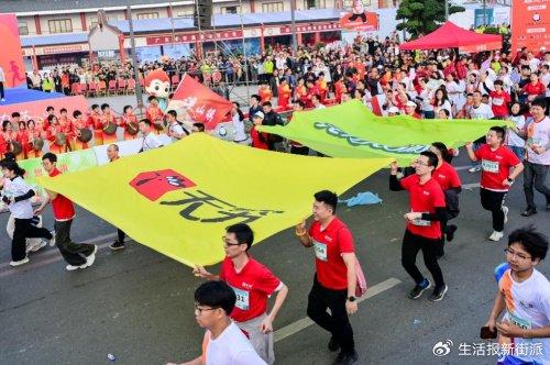 无穷食品有限公司赞助饶平马拉松比赛，打造“有深度”的体育营销