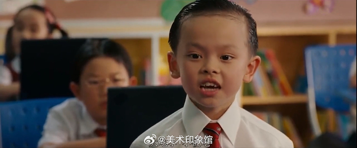 长江七号里的角色陈俊生扮演者黄蕾女大十八变