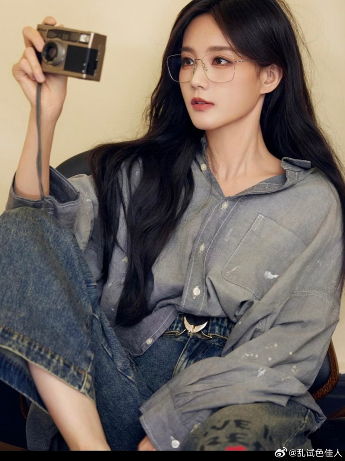女明星们的绝美眼镜look你最喜欢哪个?