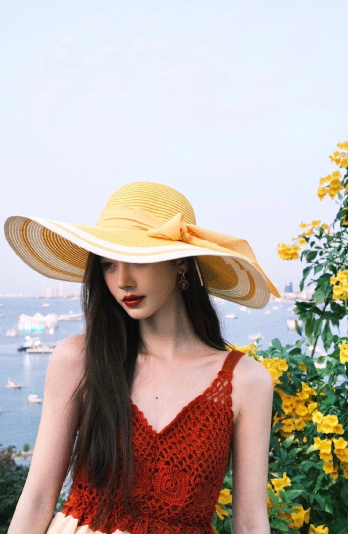 鞠婧祎度假库存照漂亮姐姐去度假咯