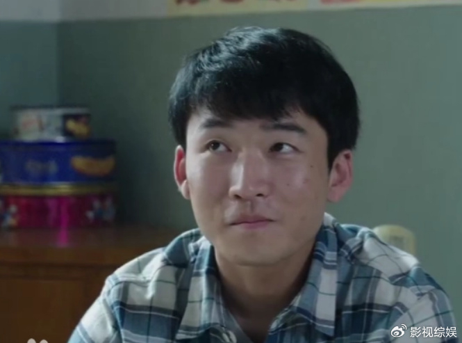 比如前不久刚播出的《大江大河3》中,石云鹏与董子健搭档演兄弟,而