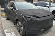 疑似沃尔沃EX30谍照曝光：定位纯电动小型SUV 年内亮相