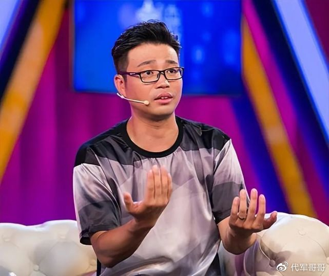 著名演员王迅:前妻被抛弃后悲愤早逝,娶小18岁娇妻却不安分|魏臻|娱乐相关|离婚|婚姻|妻子_新浪新闻