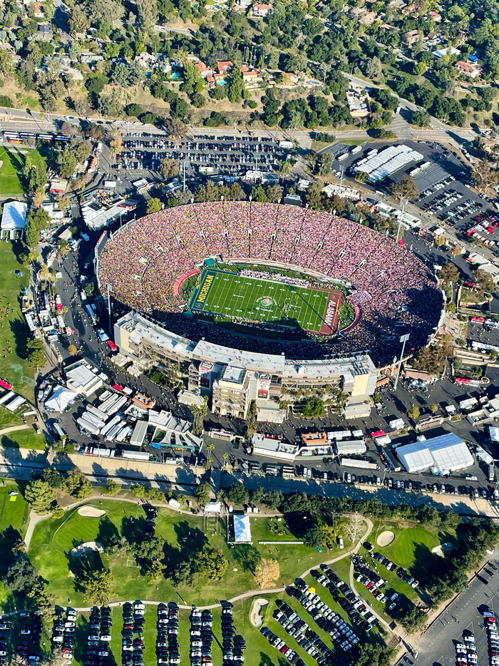 世俱杯球场丨经典的玫瑰碗