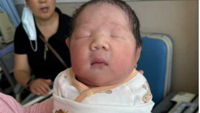 婴儿“满月出窝”很伤娃，尤其这3点，妈妈早知道越好