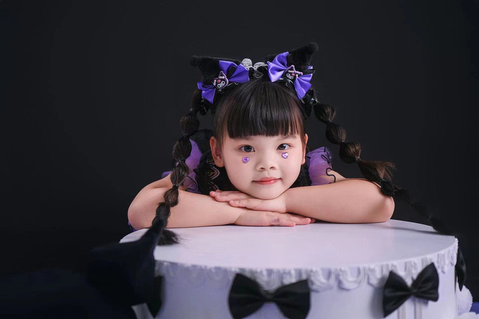 韩安冉女儿小猪妹和后爸宋浩然越来越像了