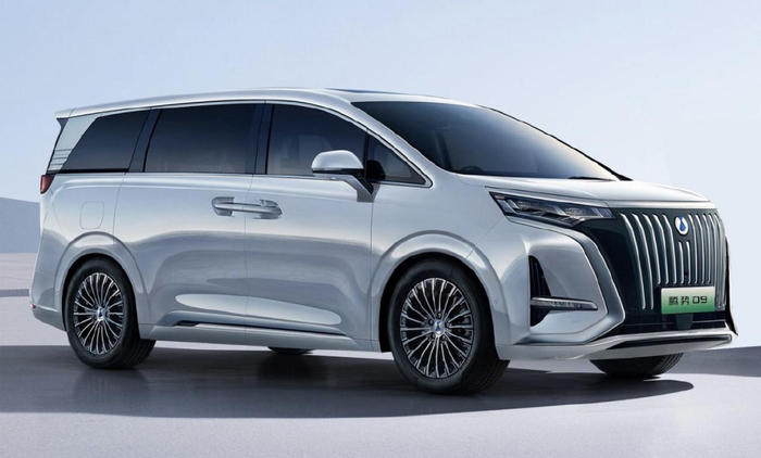 "唐max"浮出水面,比亚迪20万级的mpv要来了?