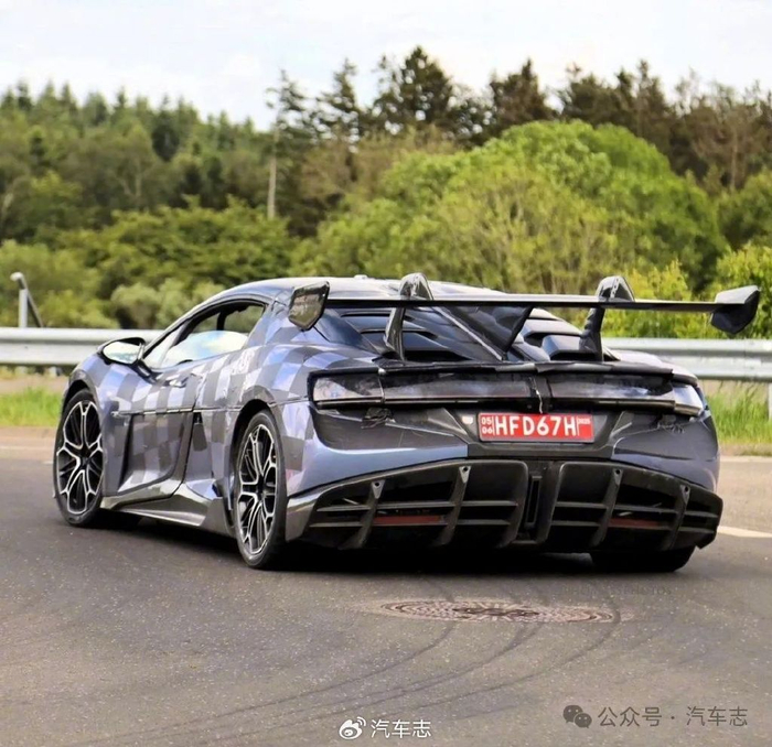 小米su7和仰望u9惊现纽北刷圈,大家觉得圈速能干过谁?