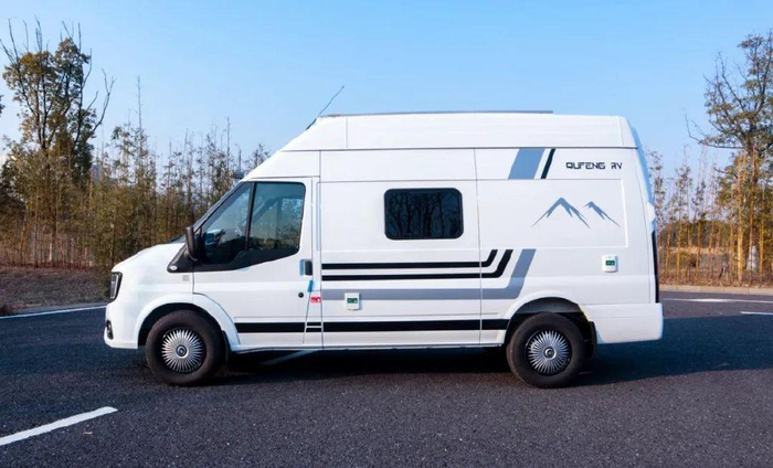 2268万亲民价格江铃福顺底盘2024款趣蜂b710房车