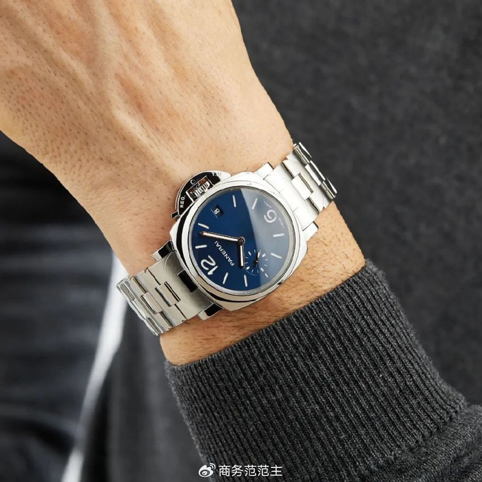 2024年为什么男人流行戴小表腕表尺寸变化也有玄学