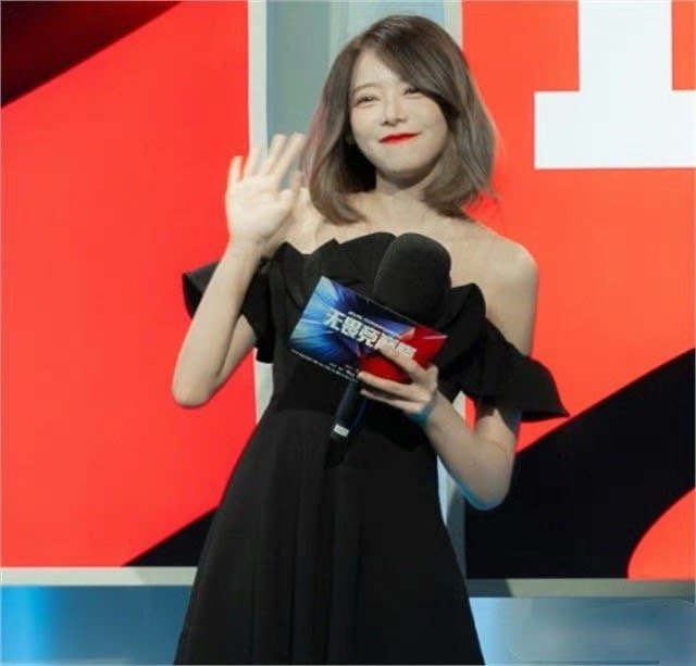 kpl,lpl女解说/主持大pk? 这波大伙儿觉得谁赢了?