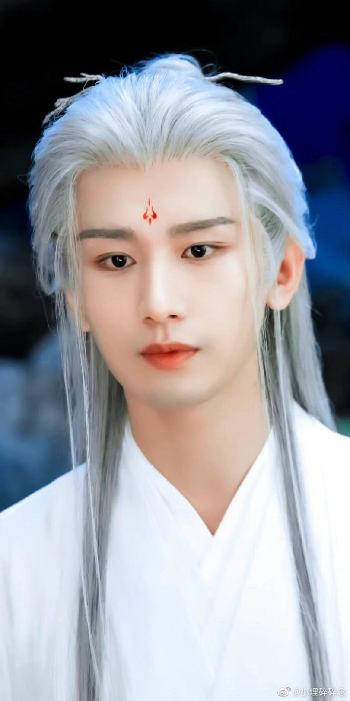 成毅古装成毅真的是天选古人古装扮相一绝深得我心