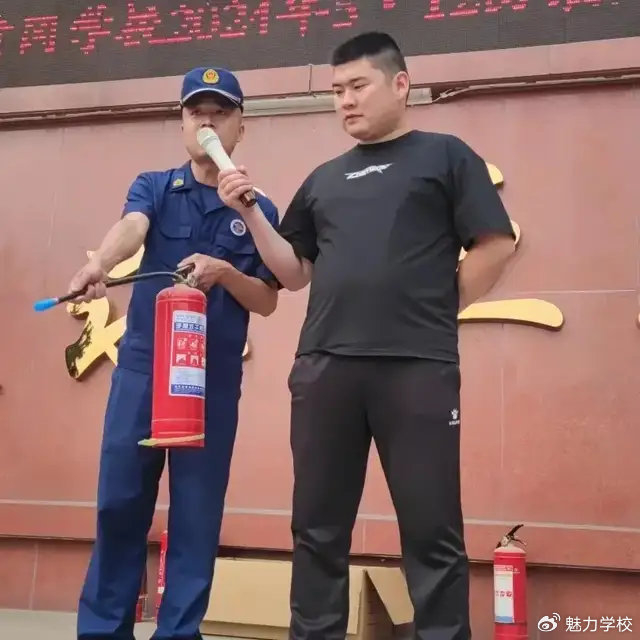 十堰龙泉黄冈学校开展防震应急演练,筑牢校园安全防线