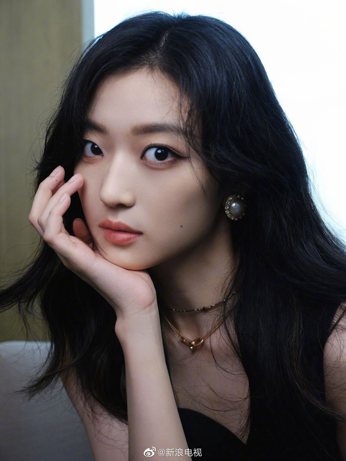 孙千微博电影之夜最新侧拍来啦