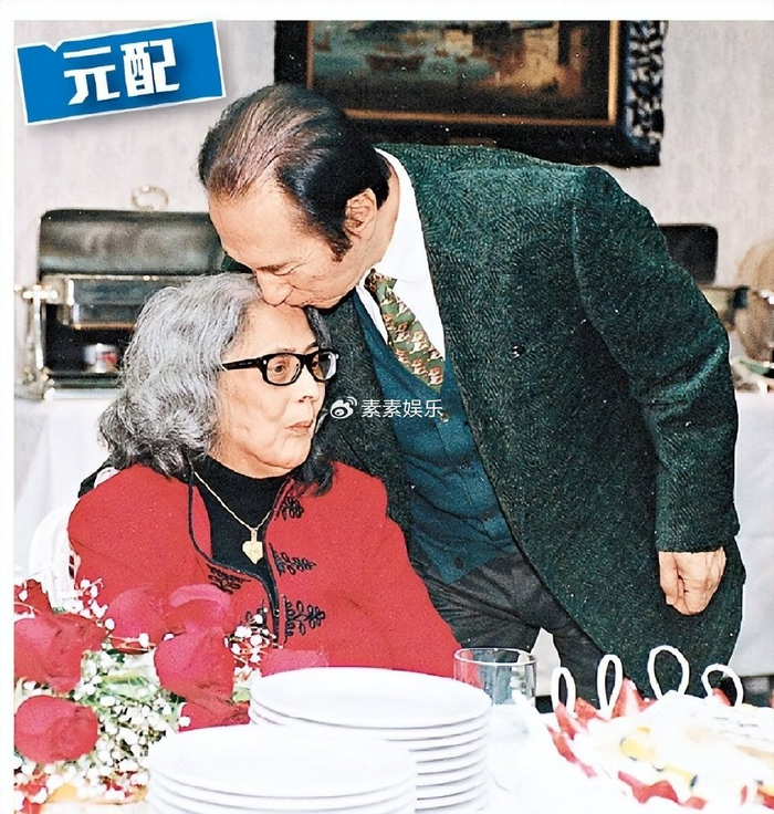 蓝琼缨没有和何鸿燊合葬,墓穴位置离何超英比较近|蓝琼缨|何鸿燊|蓝琼