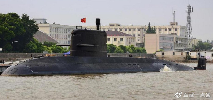 深海蛟龙浮现——中国"唐"级核潜艇|核潜艇|排水量|北风之神_新浪新闻