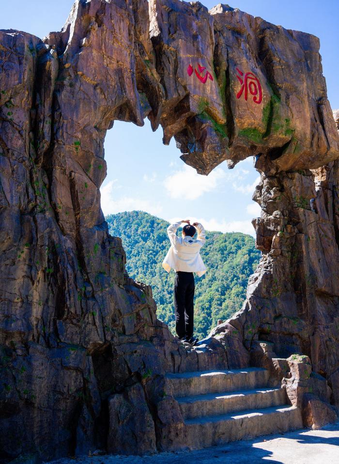 关山湖风景区图片