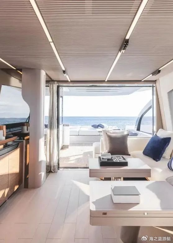 阿兹慕s7 · 一艘极具前瞻性的运动型豪华游艇|前端|阿兹|游艇_新浪