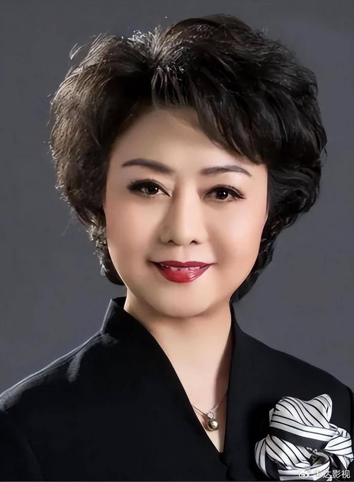 京剧 李胜素