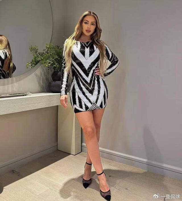 晒出和帅哥的合影,再见马库斯,乔丹很高兴|马库斯|拉尔萨|乔丹_新浪