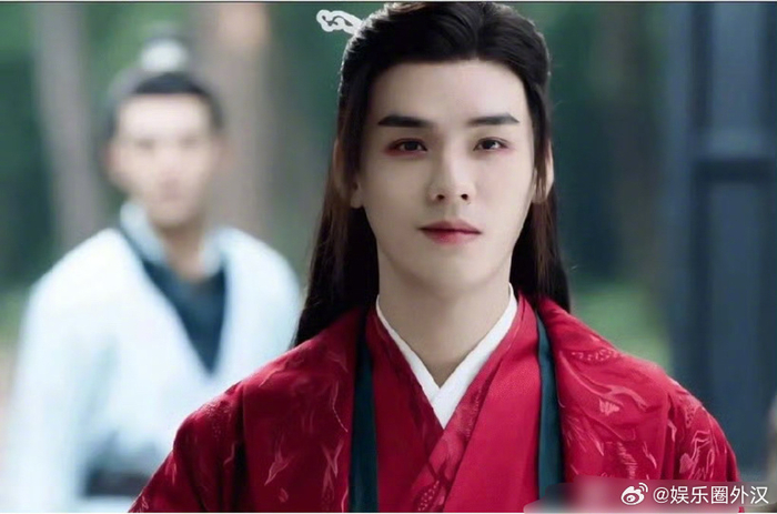 龚俊周也二搭《错世》 上次合作还是在山河令当兄妹吧 你觉得有cp感吗？|错世|山河令_新浪新闻