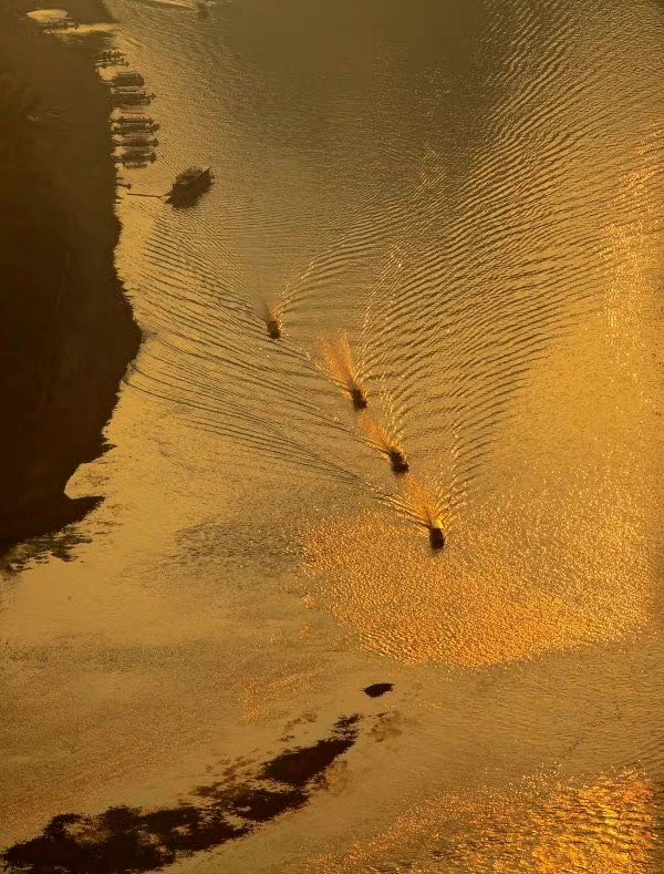 遥山远水秋一色