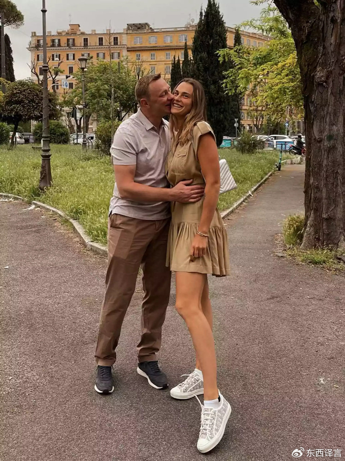 萨巴伦卡的42岁男友坠亡,被证实自绝生命,白俄罗斯名将坚持比赛