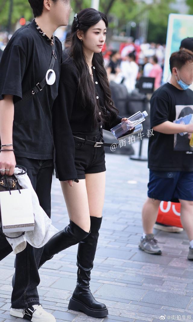 漂亮显瘦的厚底长筒靴