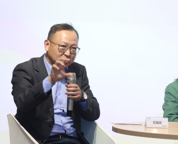 社交媒体营销"快问快答"|趋势圆桌|社交媒体|葛景栋|肖明超_新浪新闻