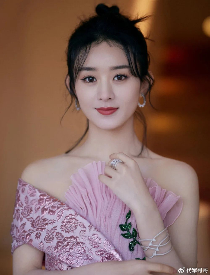 2024年走红的10大美女演员,谁是你的最爱?|大众电影百花奖|金鹰奖|明星盘点|金鸡百花电影节|表演_新浪新闻
