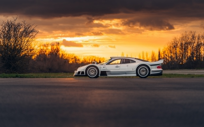 性感的尤物奔驰clkgtr全球限量25台69升v12自然吸气现市值1000w美元